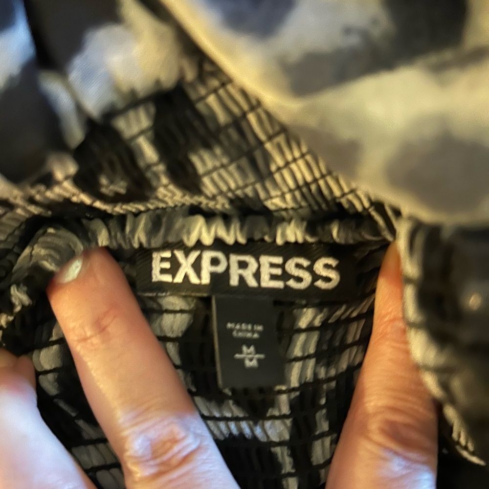 Express Medium Black Leopard Print Maxi - image 3